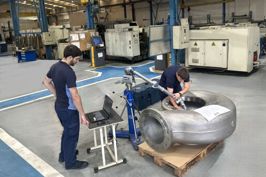 Dimensional control in the machining of small batches and large volumes on industrial pumps, with portable measuring arm.