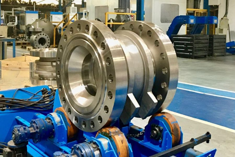 Precision CNC machining company in Bilbao manufacturing Axial Flow valve bodies in CF8 stainless steel with Stellite overlay