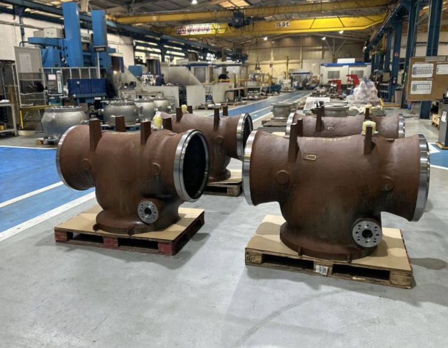 Machining company in Bilbao manufacturing valve bodies Swing Check 26 inches with certified welding and non-destructive testing