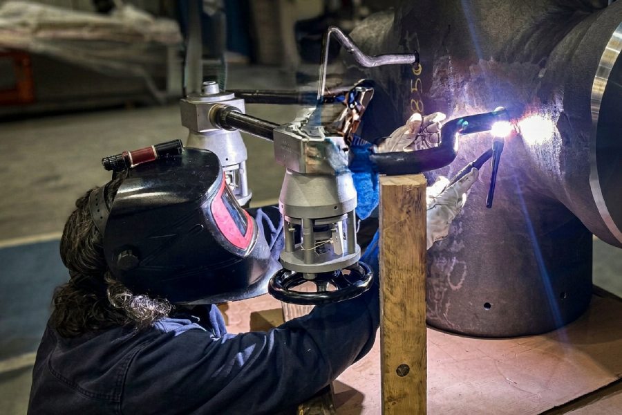 Machining of large valves with welding support specialized in large industrial components